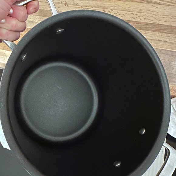 All Clad Non-Stick 8 Qt Stock Pot with Hard Anodized Aluminum - LID NOT INCLUDED - Picture 15 of 16